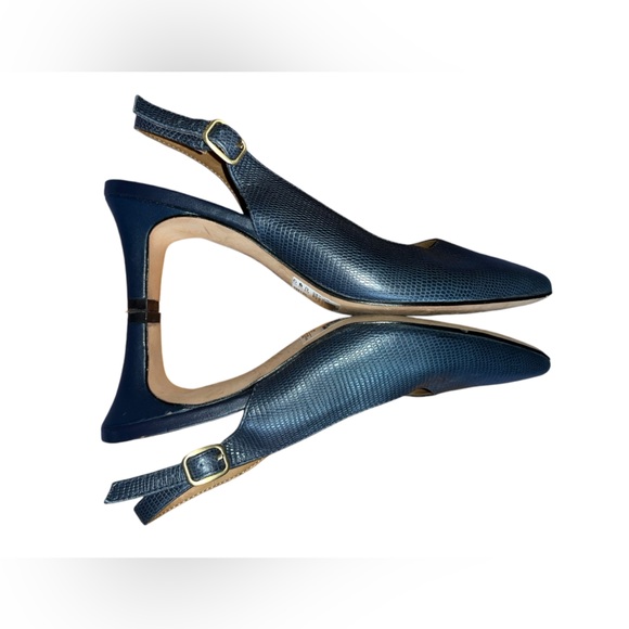 Clarks Shoes - Clark’s Collection Navy Slingback Pumps Size 6.5 M